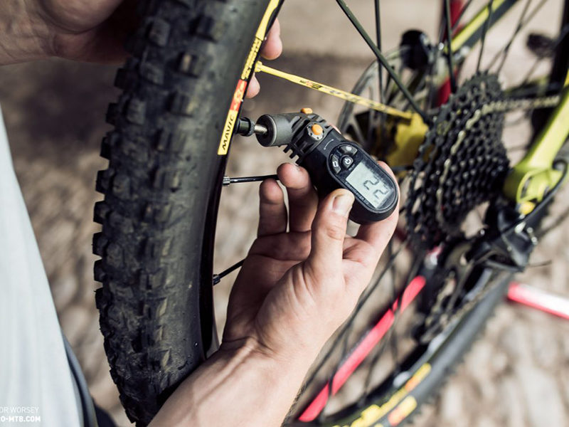 Quelle est la pression idéale pour les pneus de vélo ?